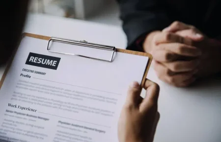 Rédiger un CV Qui Attire les Recruteurs Tunisiens